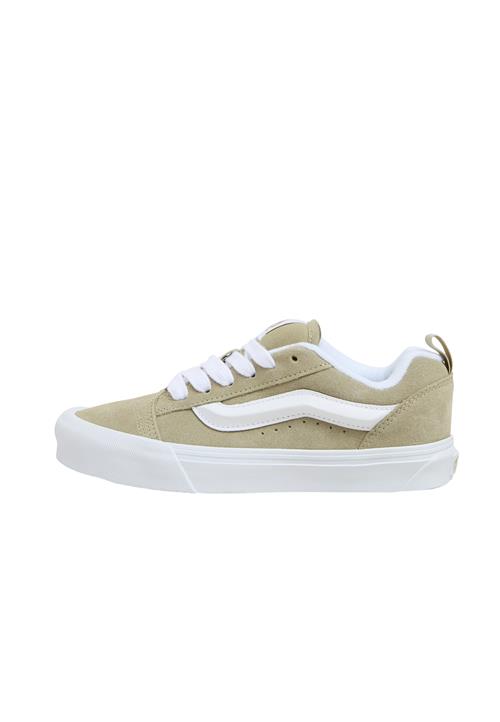 Se VANS Sneaker low 'Knu Skool'  oliven / hvid ved About You