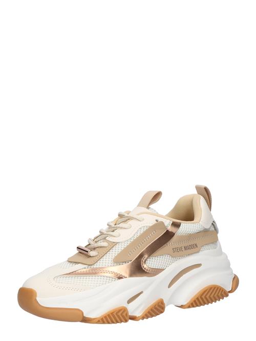 Se STEVE MADDEN Sneaker low 'POSSESSION'  camel / guld / offwhite ved About You