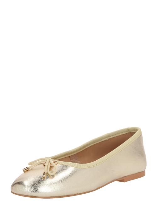 Se STEVE MADDEN Ballerinasko 'Blossoms'  guld ved About You