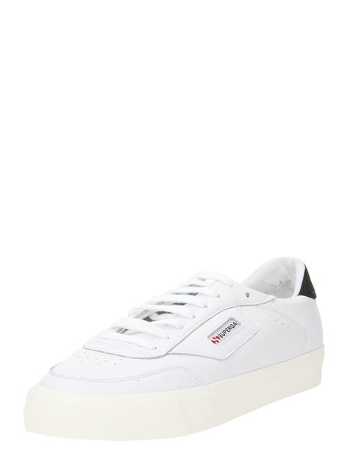 Se SUPERGA Sneaker low '3843 COURT'  sort / hvid ved About You