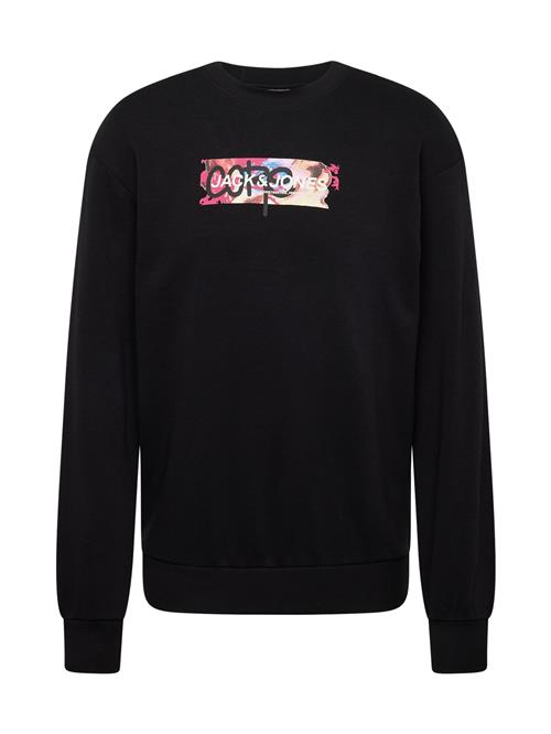 Se JACK & JONES Sweatshirt 'SUMMER'  lysegul / pink / sort / hvid ved About You