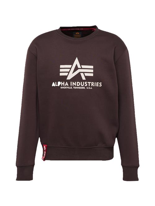 Se ALPHA INDUSTRIES Sweatshirt  brun / hvid ved About You