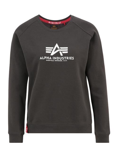 Se ALPHA INDUSTRIES Sweatshirt  gran / rød / hvid ved About You