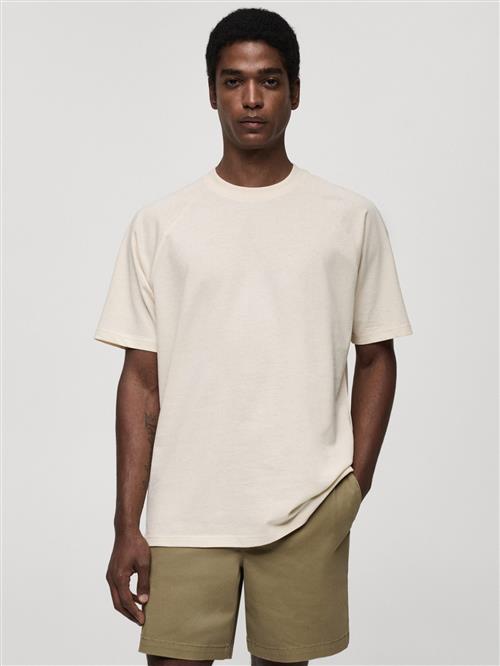 Se MANGO MAN Bluser & t-shirts 'CIRCO'  lysebeige ved About You