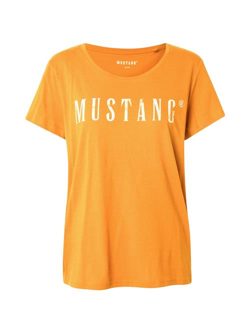 Se MUSTANG Shirts 'ALMA'  cognac / hvid ved About You