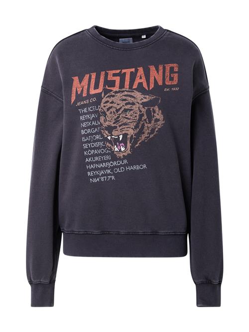 Se MUSTANG Sweatshirt 'SALIDA'  brun / lys rød / sort / offwhite ved About You