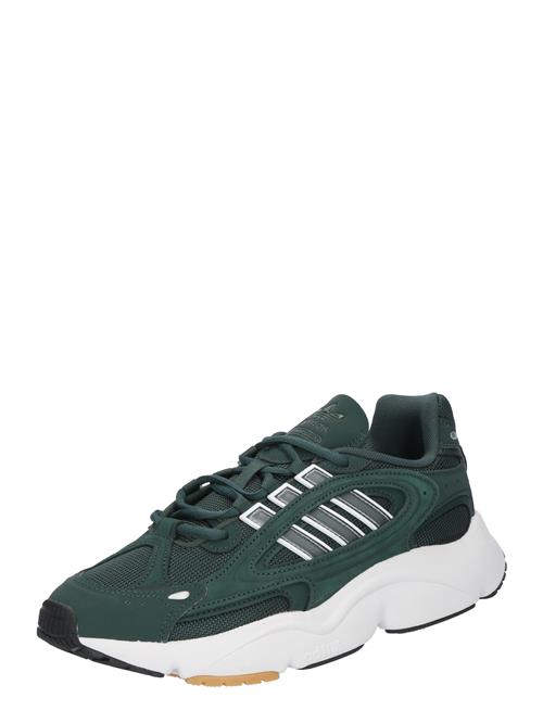 Se ADIDAS ORIGINALS Sneaker low 'OZMILLEN'  mørkegrøn / sort / hvid ved About You