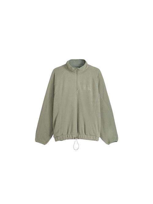 Se Bershka Pullover  khaki ved About You