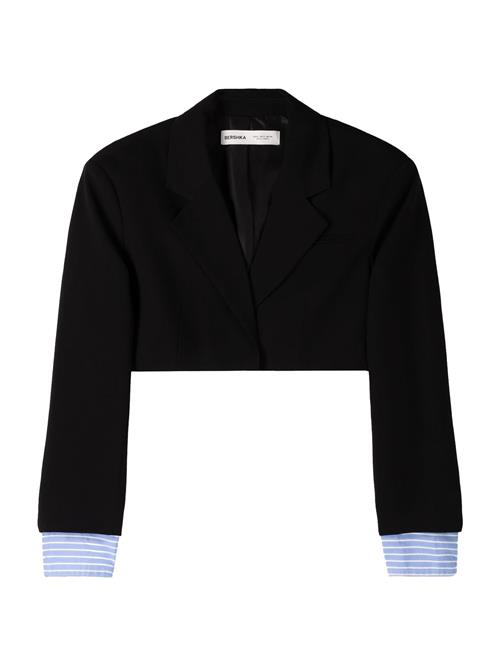 Se Bershka Blazer  lyseblå / sort / hvid ved About You