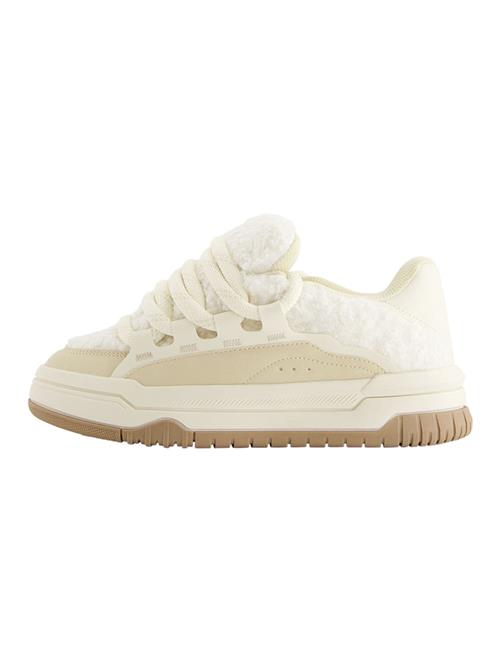 Bershka Sneaker low  ecru / offwhite