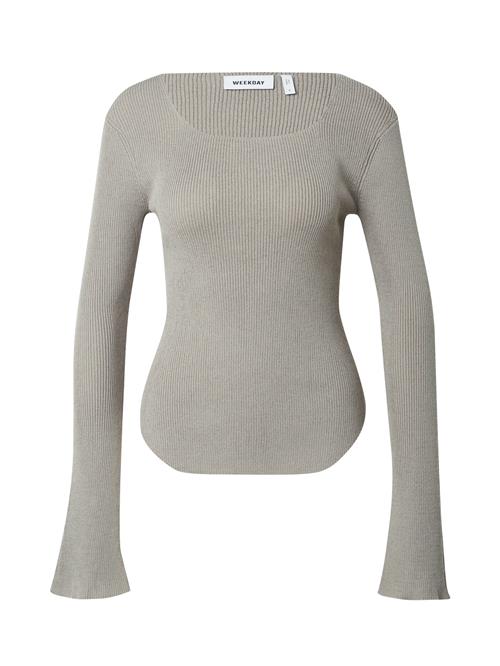 Se WEEKDAY Pullover 'Nadina'  grå-meleret ved About You