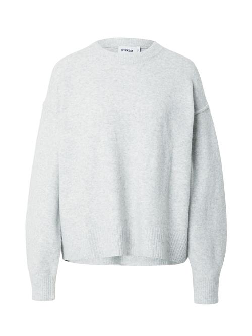 Se WEEKDAY Pullover 'Funda'  lysegrå ved About You