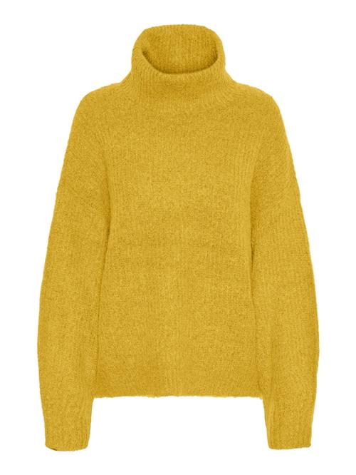 Se VERO MODA Pullover 'JULIE'  gul ved About You