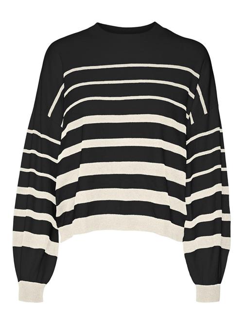 Se VERO MODA Pullover 'VMRain'  sort / hvid ved About You