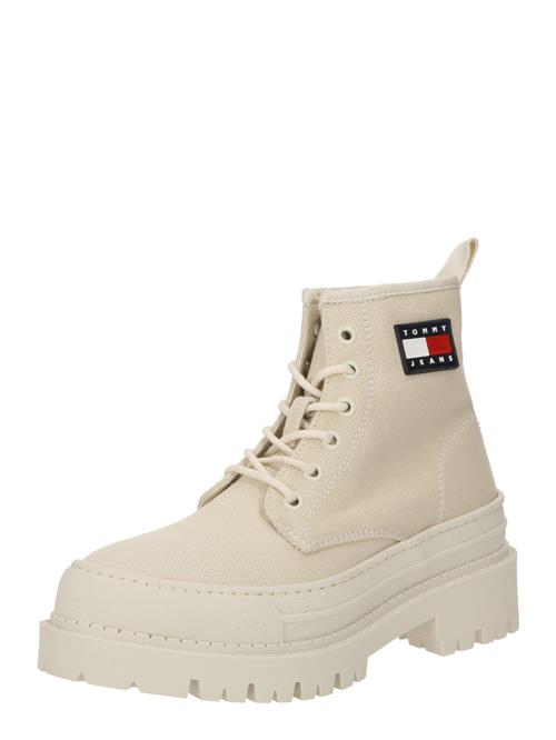 Se Tommy Jeans Snørestøvletter  beige ved About You