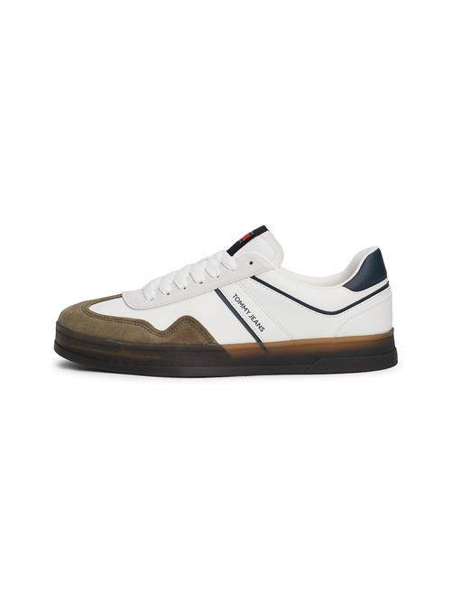 Se Tommy Jeans Sneaker low 'The Greenwich'  navy / mudderfarvet / rød / hvid ved About You