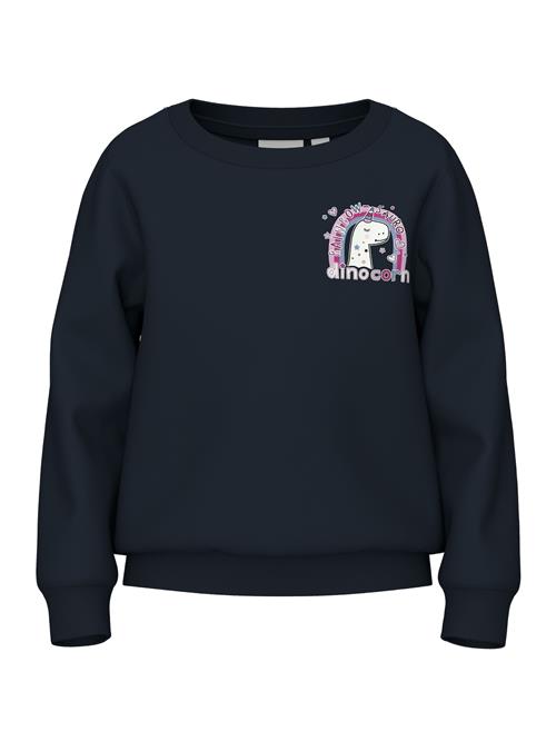 Se NAME IT Sweatshirt 'VASACHA'  røgblå / safir / lilla / hvid ved About You