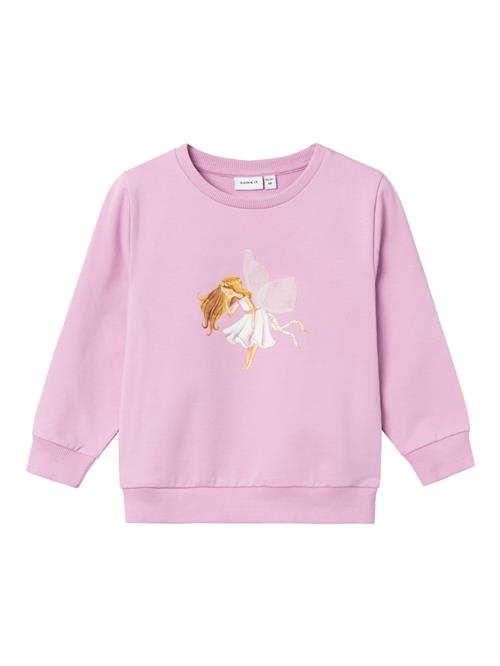 Se NAME IT Sweatshirt 'Lulla'  ecru / brun / honning / lys pink ved About You