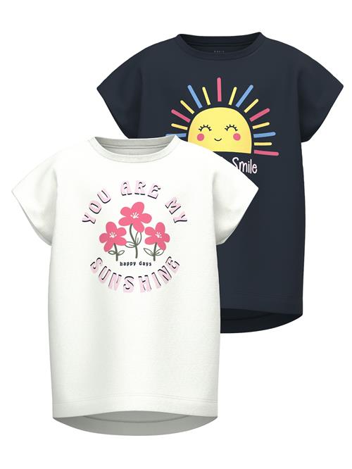 Se NAME IT Bluser & t-shirts 'VIGEA'  natblå / gul / pink / hvid ved About You