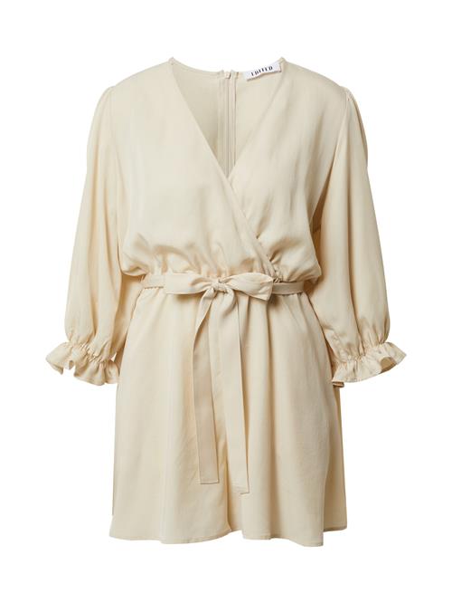 Se EDITED Jumpsuit 'Kallie'  beige ved About You