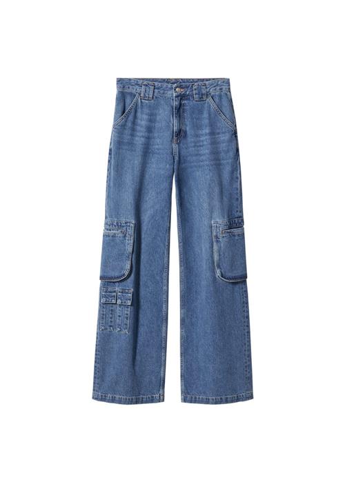 Se MANGO Cargojeans 'romy'  koboltblåt / blue denim ved About You