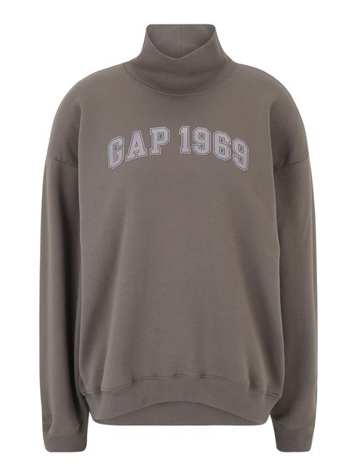 Se Gap Tall Sweatshirt  choko ved About You