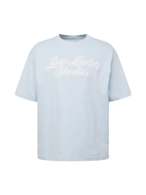 Low Lights Studios Bluser & t-shirts 'SHUTTER'  himmelblå / hvid