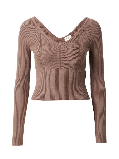 Se Abercrombie & Fitch Pullover  mokka ved About You