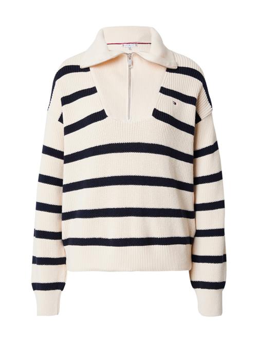 Se TOMMY HILFIGER Pullover  natblå / naturhvid ved About You