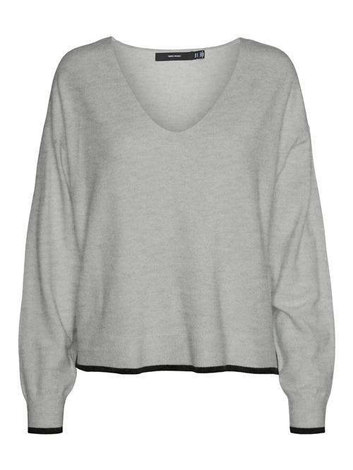 Se VERO MODA Pullover 'VMBREEZE'  grå-meleret / sort ved About You