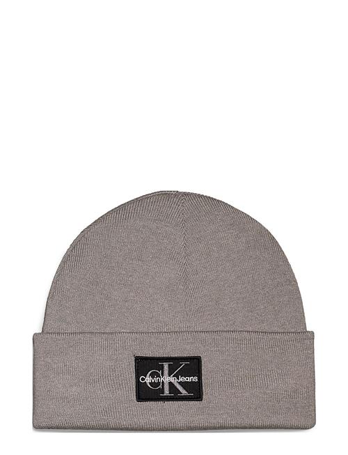 Se Calvin Klein Mono Logo Patch Beanie Warm Calvin Klein Grey ved Booztlet