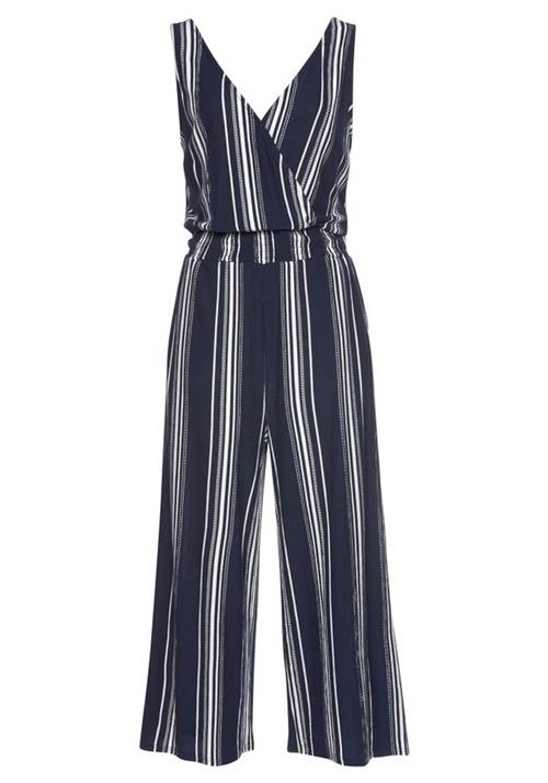 Se LASCANA Jumpsuit  marin / hvid ved About You