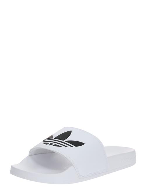 Se ADIDAS ORIGINALS Pantoletter 'Adilette Lite'  sort / hvid ved About You