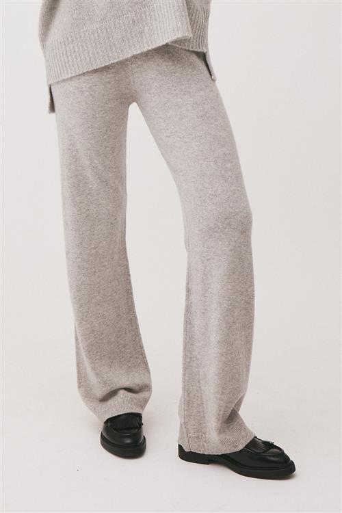 Se Magasin du Nord Collection Magasin Classic 8 100% Cashmere Kvinde Light Grey Melange Sweatpants Str XL Cashmere ved Magasin