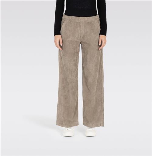 Se MAC Jeans Chiara Kvinde Oxide Brown Bukser Str W42 / L32 - hos Magasin ved Magasin