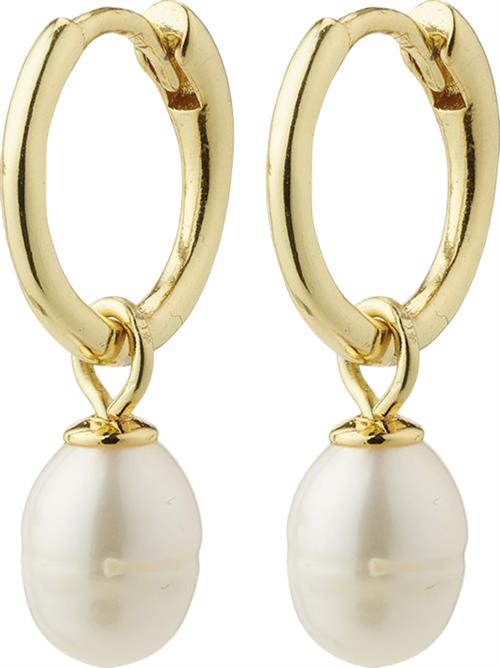 Se Pilgrim Berthe Recycled Pearl Hoop Earrings Goldplated one size - Creoler hos Magasin ved Magasin