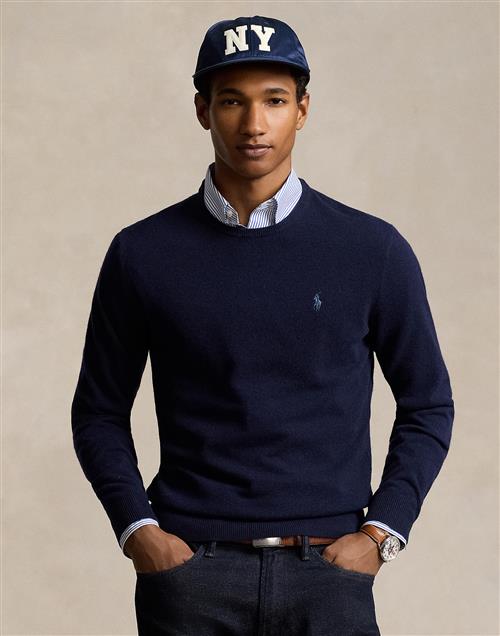 Se Polo Ralph Lauren 2/27 Merino Rwsls CN PP Mand Blå Sweaters Str S Merino - hos Magasin ved Magasin