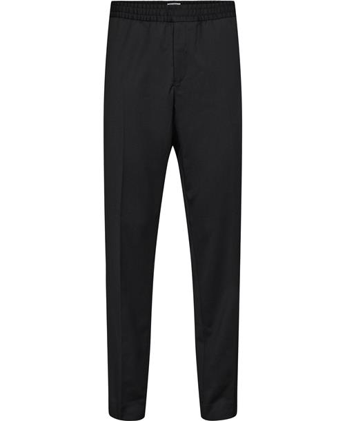 Se Filippa K Relaxed Wool Trousers Mand Black Casual Bukser Str 44 - hos Magasin ved Magasin