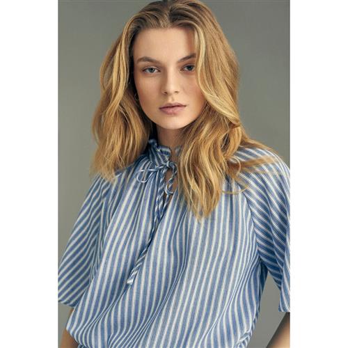 Se A-VIEW Safia Blouse Kvinde Blue/white Stribe Kortærmede Bluser Str 38 - hos Magasin ved Magasin