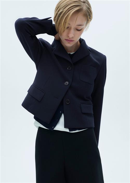 Se MANGO Cropped Jacket With Buttons Kvinde Navy Blazere Str S - hos Magasin ved Magasin