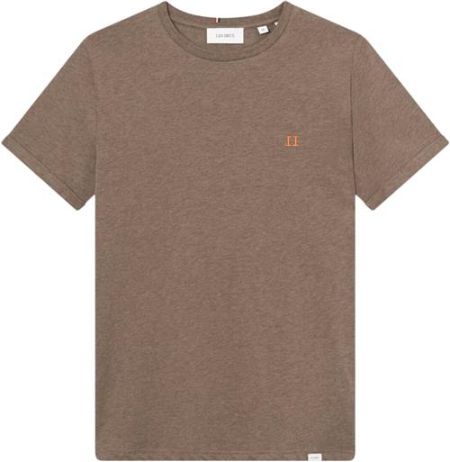 Les Deux Nørregaard Tshirt - Seasonal Mand Mountain Grey Melange/orange Kortærmede T-shirts Slim Fit Str XL - Bomuld hos Magasin