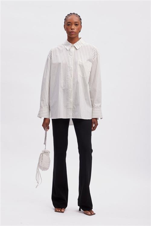 Gestuz Noellegz Shirt Noos Kvinde White Pinstripe Langærmede Skjorter Str 40 - hos Magasin