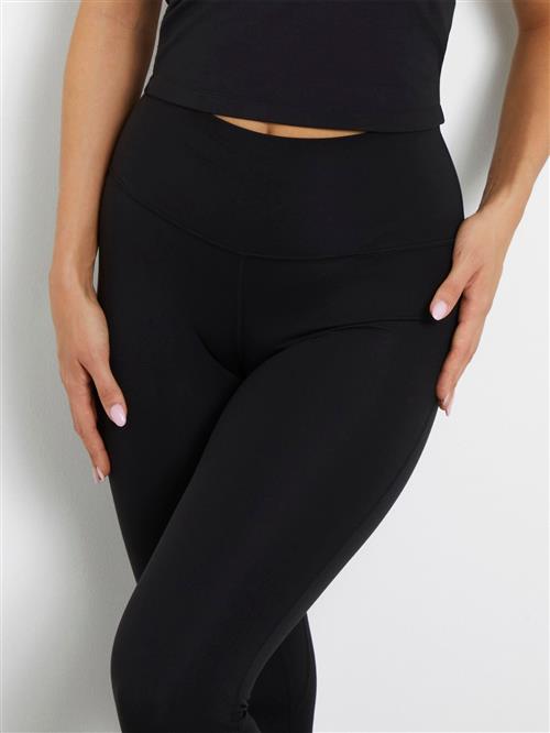 Se GUESS Marika Mini Flare Leggings Kvinde Jet Black A996 Leggings Str XS - hos Magasin ved Magasin