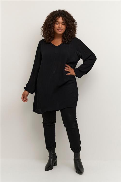 Se Kaffe Curve Kcami LS Tunic Kvinde Sort Tunikaer Str 44 - hos Magasin ved Magasin