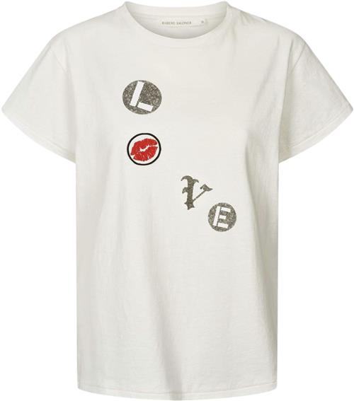 Se Rabens Saloner Love Patch Tshirt - Ambla Kvinde Chalk Kortærmede T-shirts Str M - hos Magasin ved Magasin