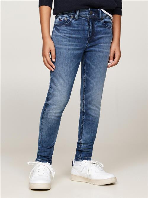 Tommy Hilfiger Scanton Y Dark Wash Str 8 - Midblue Jeans hos Magasin