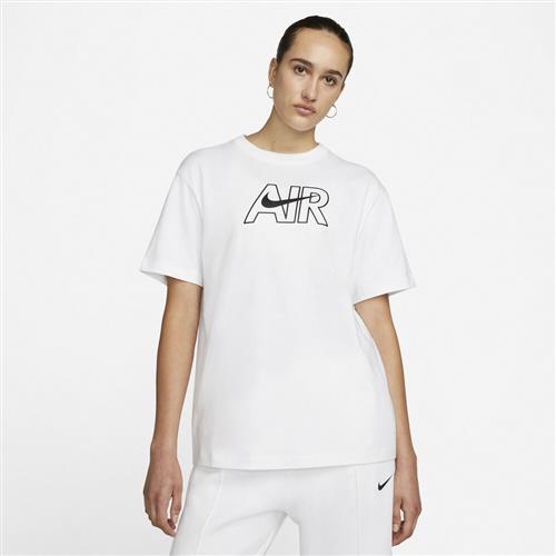 Se Nike Sportswear Tshirt S - Trænings T-shirts hos Magasin ved Magasin