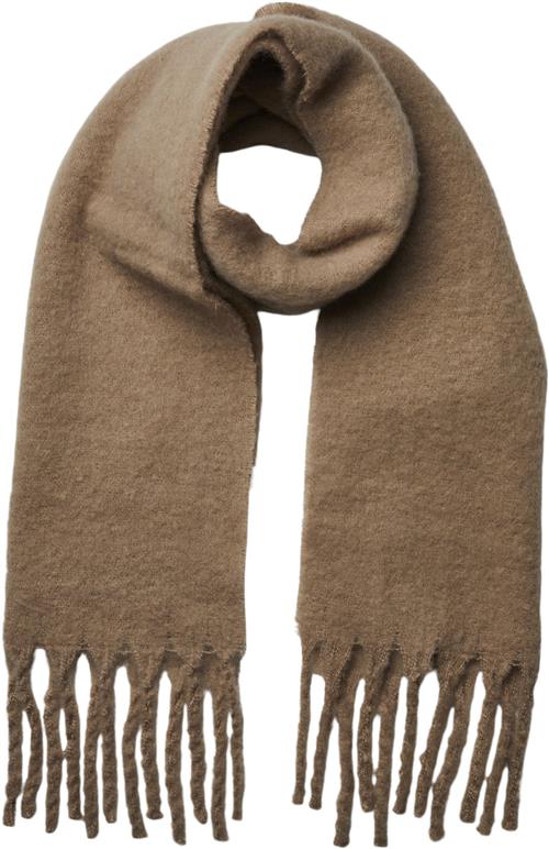 Se Pieces Pcnikita Long Scarf Noos BC ONE SIZE - Halstørklæder Polyester hos Magasin ved Magasin