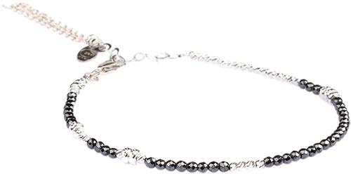 BeChristensen Abby Facet Hematite Silver One Size - Perlearmbånd hos Magasin