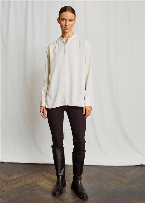 Bruun & Stengade BS Adora Shirt Kvinde Off White Skjorter Str 38 - hos Magasin